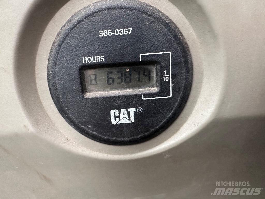 CAT 329 E LR Bontásra használt kotrók