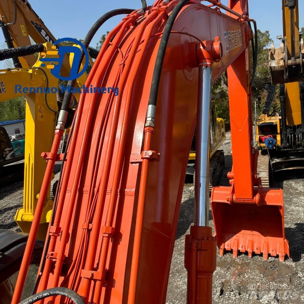 Hitachi ZX 240-3 Lánctalpas kotrók