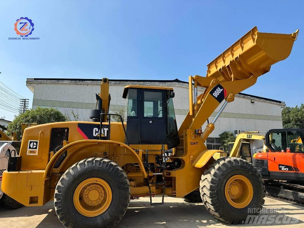 CAT 966 L Gumikerekes homlokrakodók