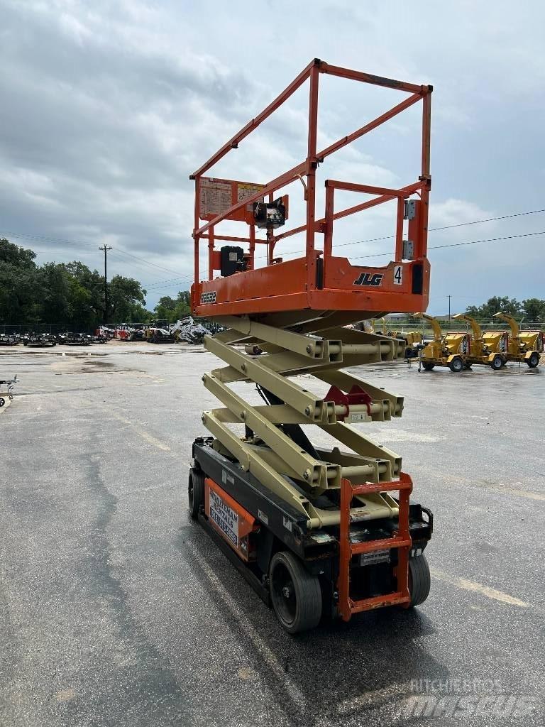 JLG R2632 Ollós emelők