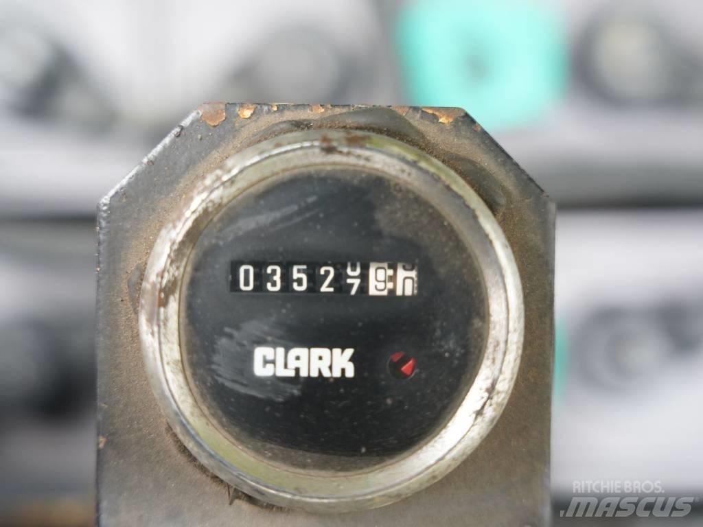 Clark EM 15 Elektromos targoncák