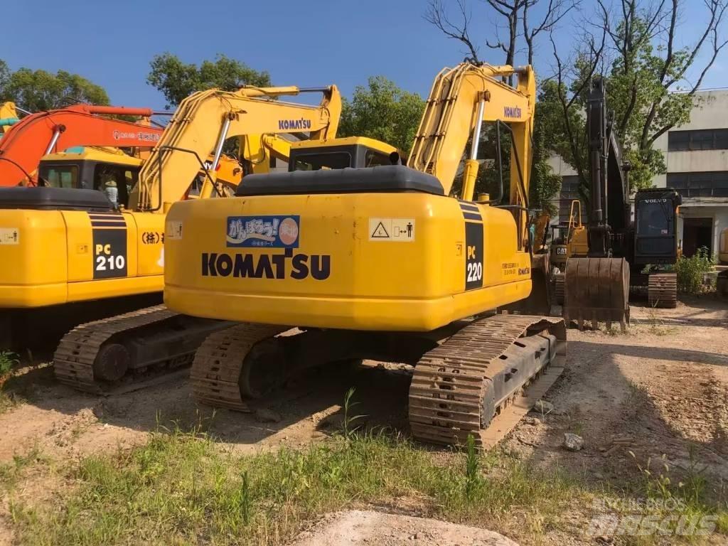 Komatsu PC220-7 Lánctalpas kotrók
