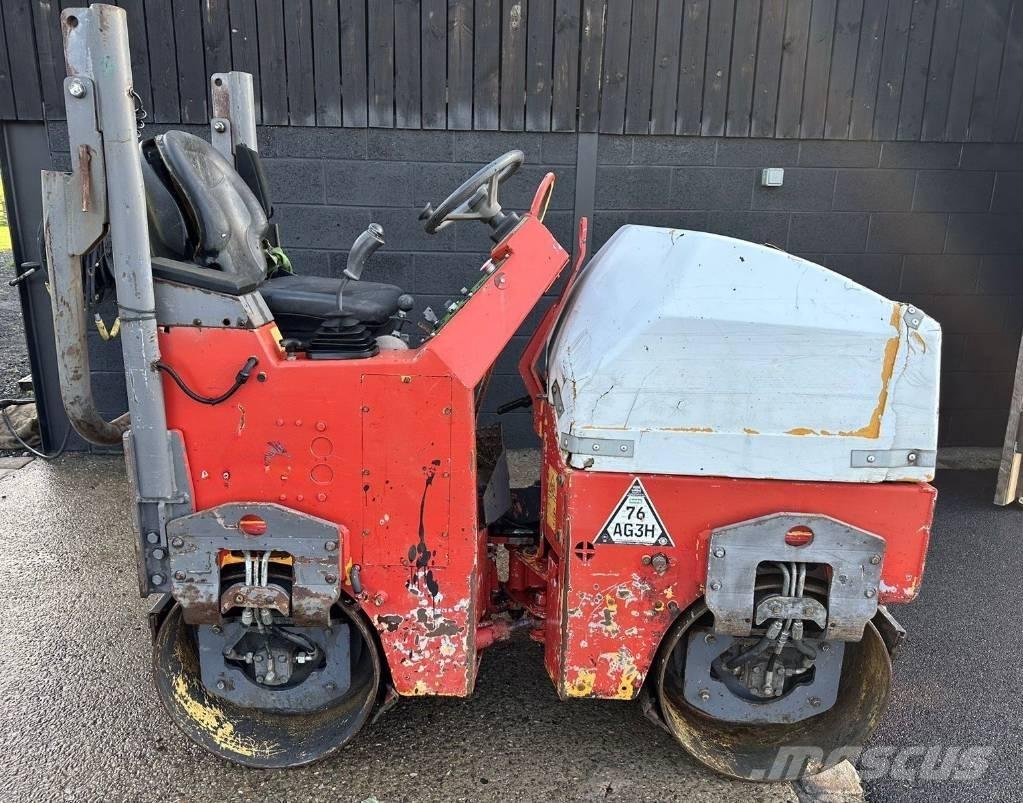 Terex TV 800 Ikerdobos hengerek