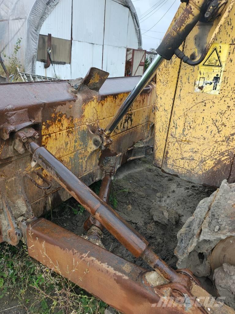 Komatsu DX 65EX-15 lánctalpas dózerek