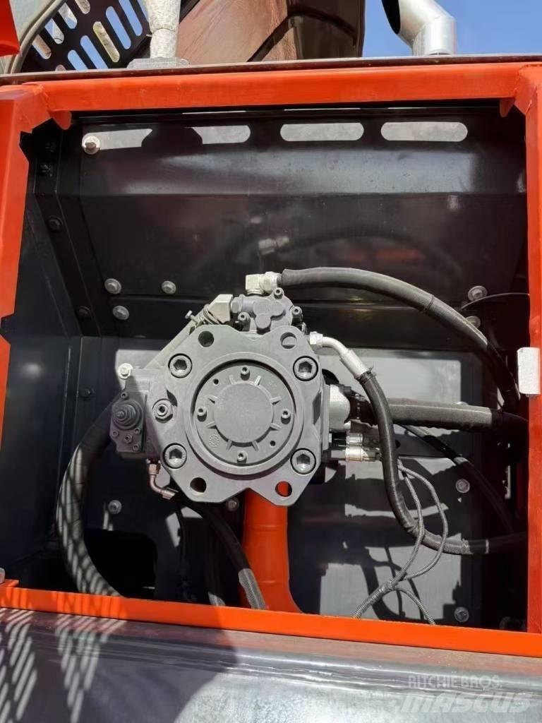 Doosan DX300LC-9C Lánctalpas kotrók