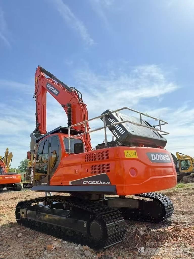 Doosan DX300LC-9C Lánctalpas kotrók