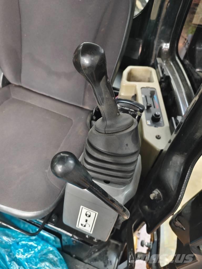 CAT 303.5E Mini kotrók < 7t