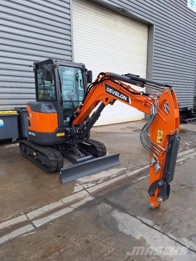 Develon DX 27 Z-7 Mini kotrók < 7t