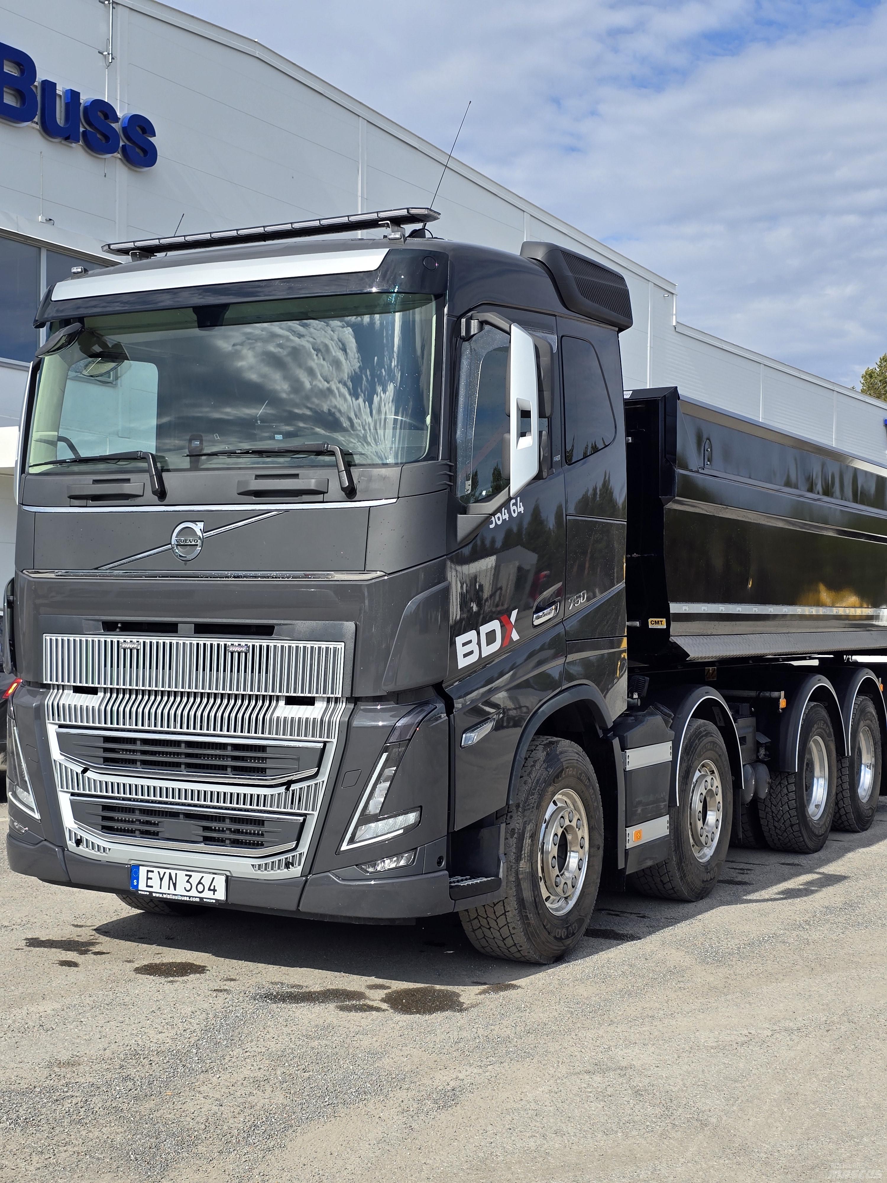 Volvo FH16 750 Billenő teherautók