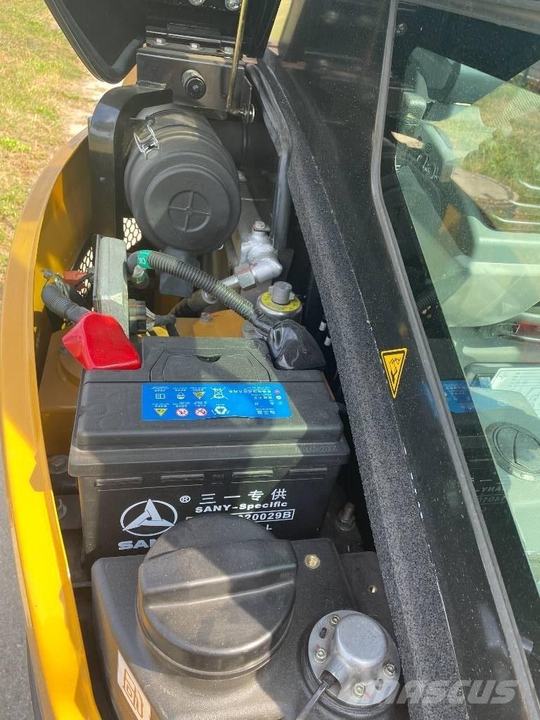 Sany SY 26 U Mini kotrók < 7t
