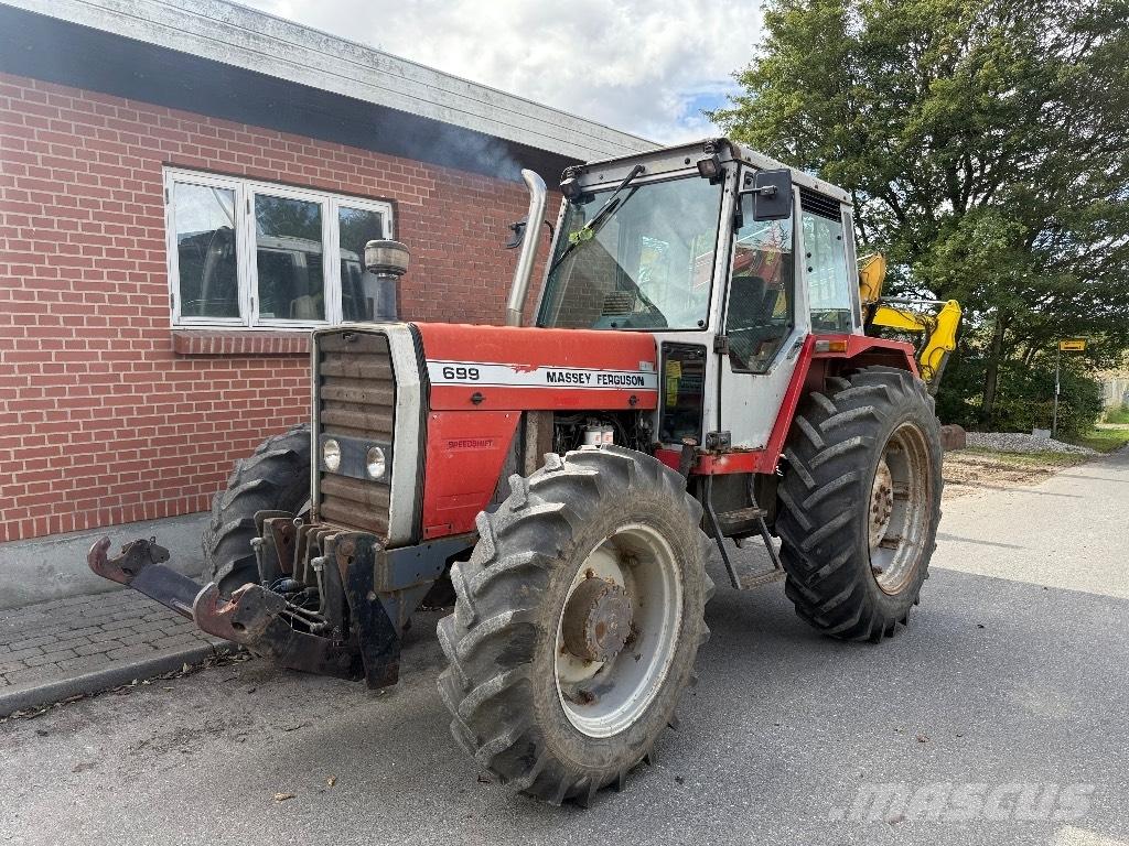 Massey Ferguson 699 Traktorok