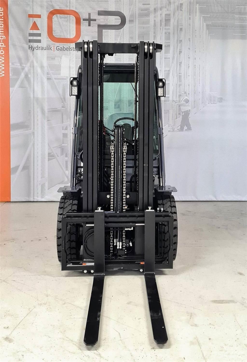 Toyota 02-8FGF30 Gázüzemű targoncák
