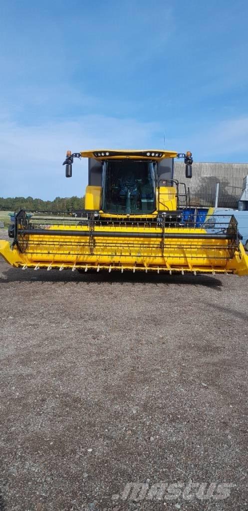New Holland CX5.80 Kombájnok