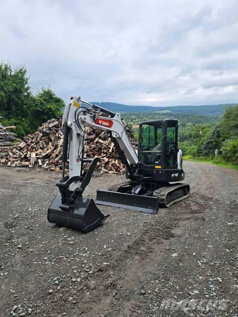 Bobcat E 42 Mini kotrók < 7t