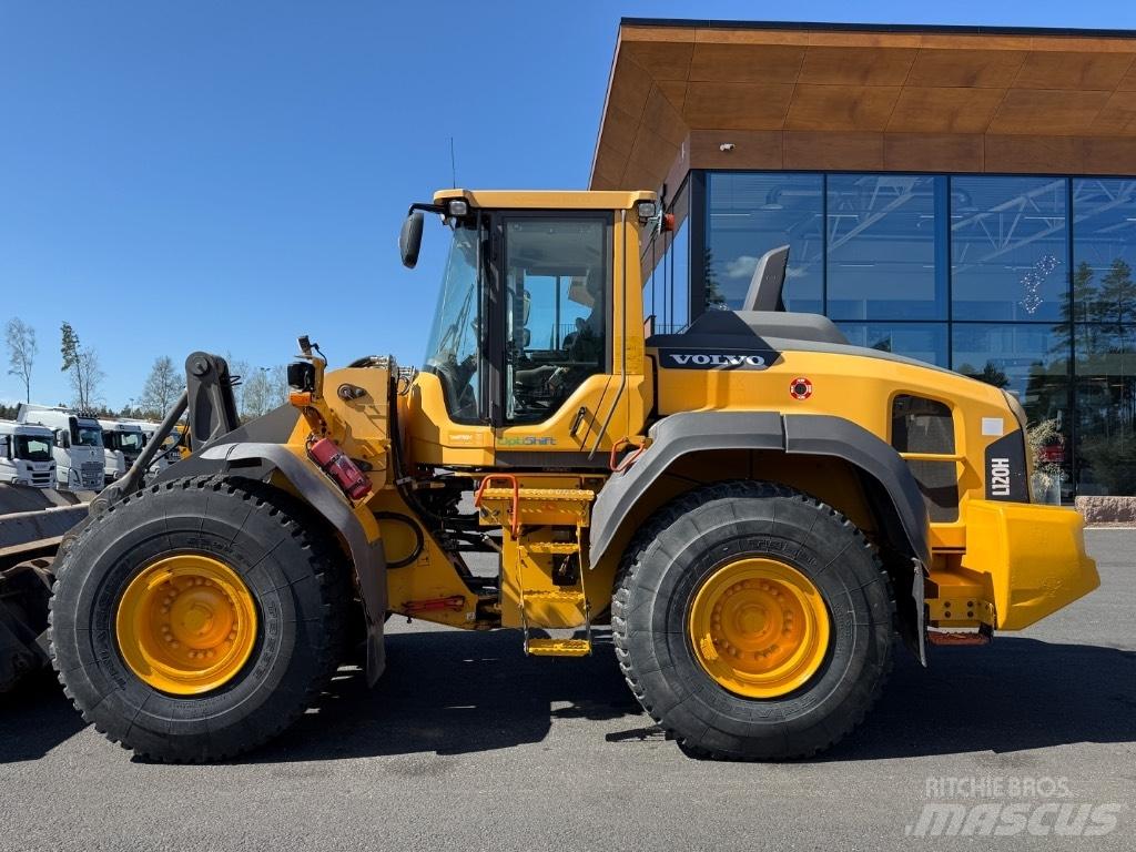 Volvo L120H Gumikerekes homlokrakodók