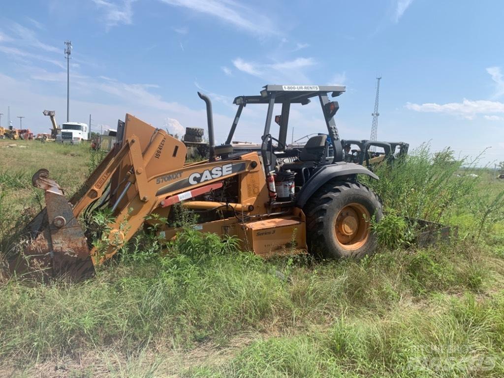 CASE 570 M XT Gumikerekes homlokrakodók