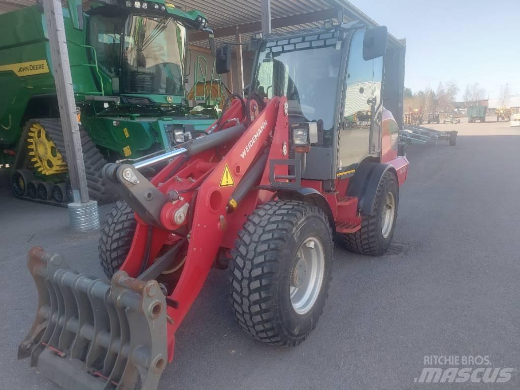 Weidemann 5080 Gumikerekes homlokrakodók