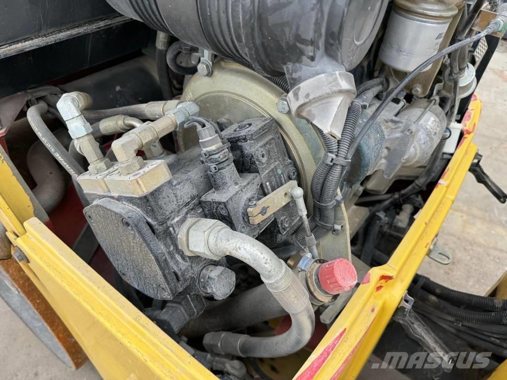 Dynapac CC1100 Ikerdobos hengerek