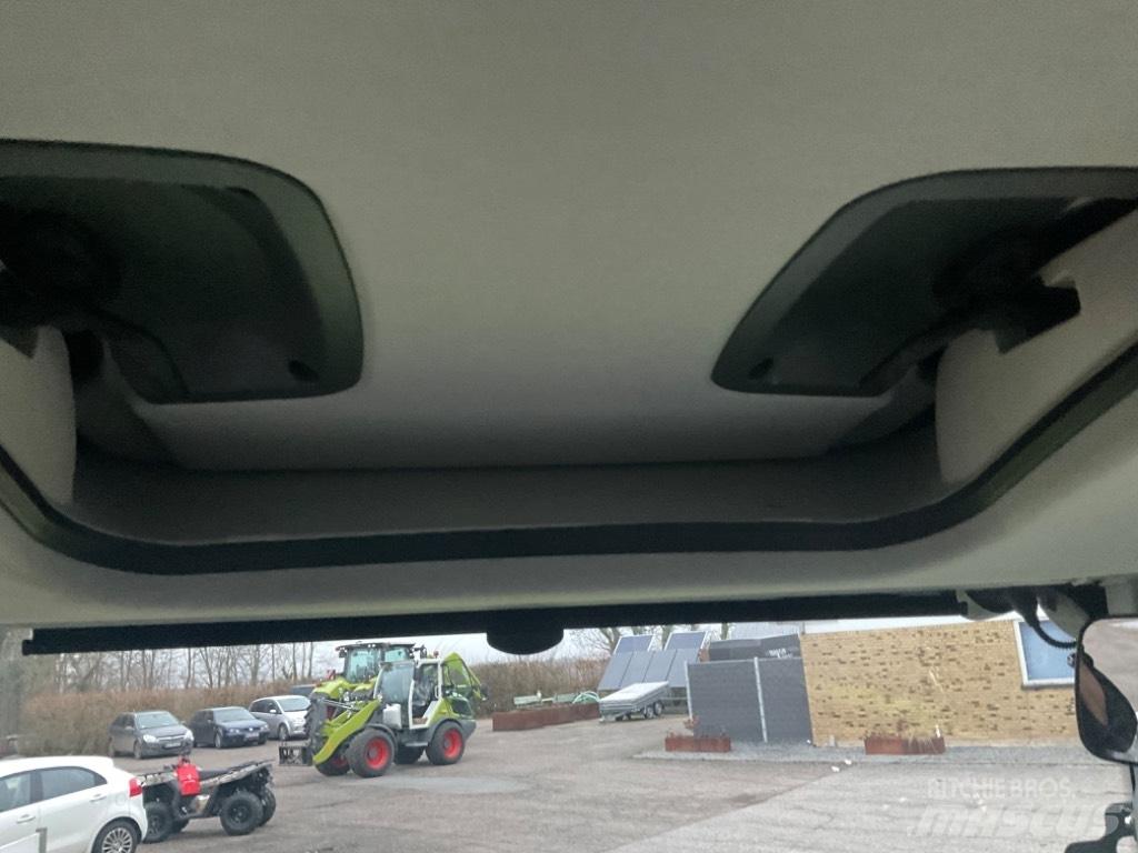 CLAAS ARION 450 Traktorok