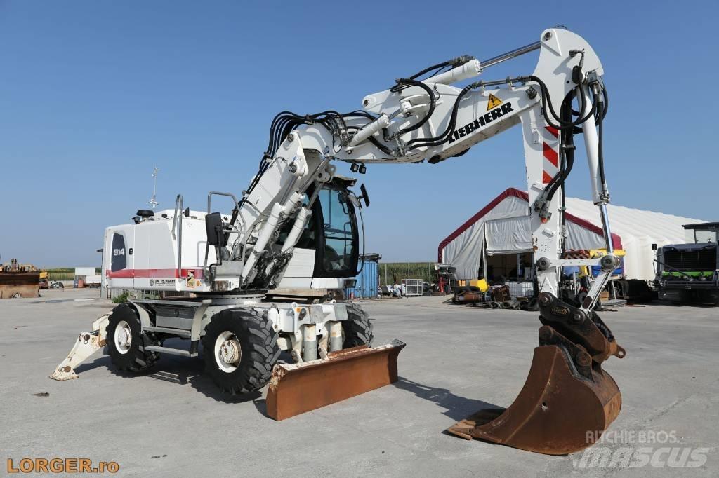 Liebherr A 914 Gumikerekes kotrók