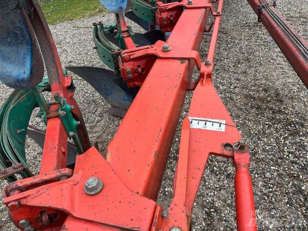 Kverneland PB100 Váltvaforgató ekék