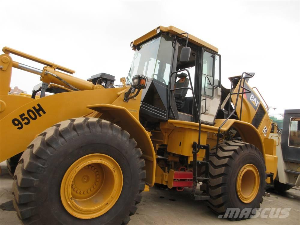 CAT 950 H Gumikerekes homlokrakodók