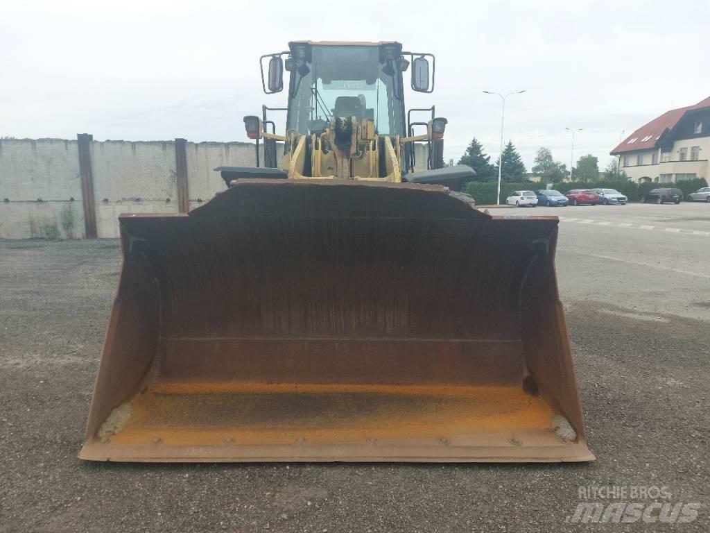 CAT 950G Gumikerekes homlokrakodók