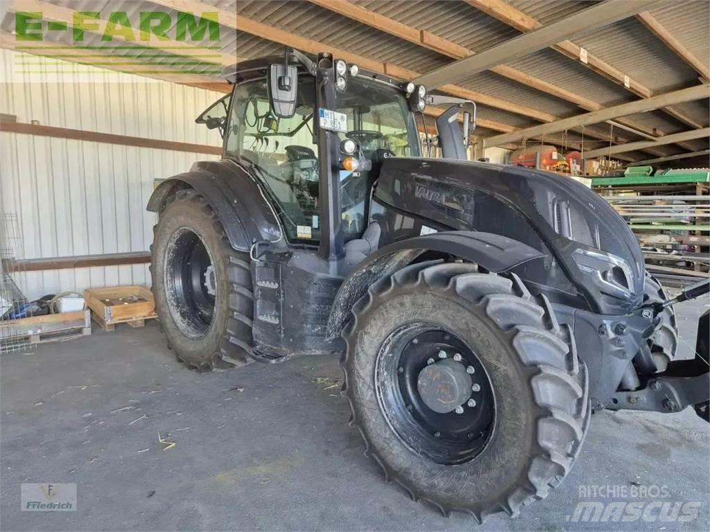 Valtra t235a Traktorok