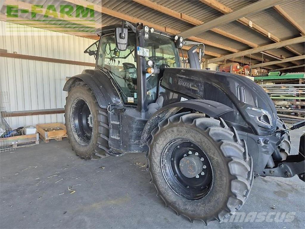 Valtra t235a Traktorok