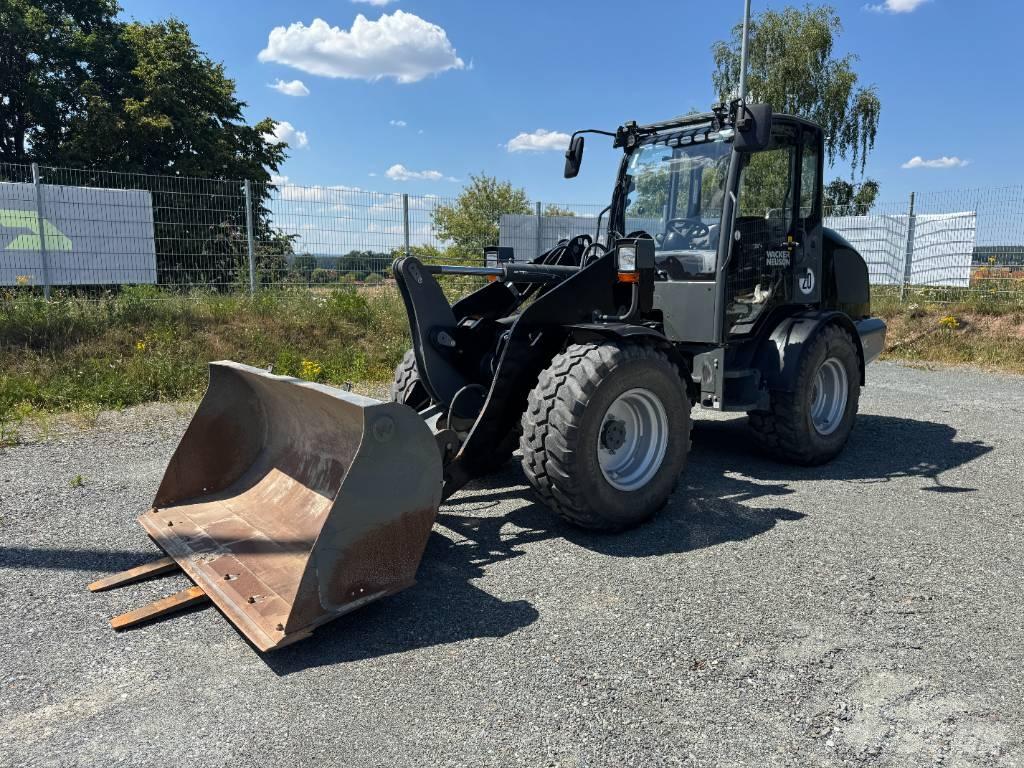 Wacker Neuson WL44 Gumikerekes homlokrakodók