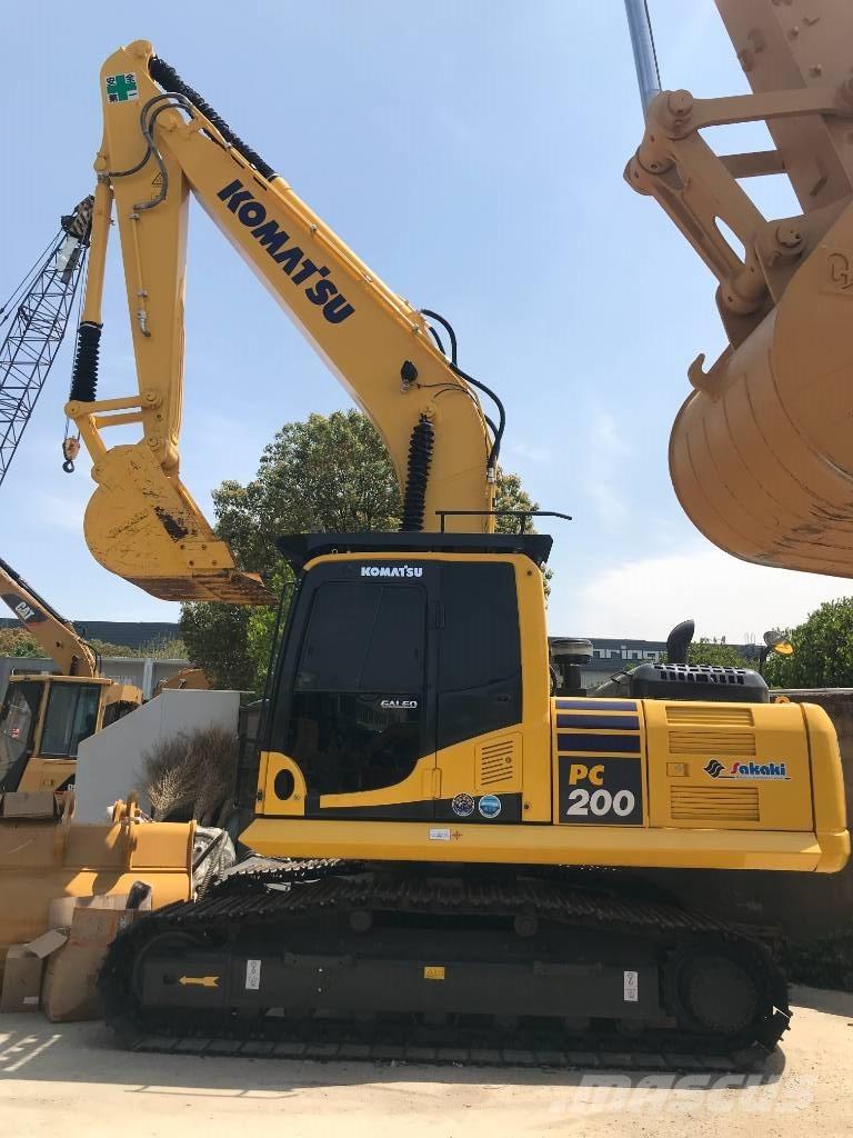 Komatsu PC 200-8N1 Lánctalpas kotrók
