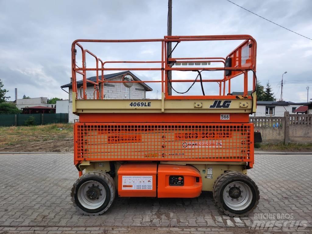 JLG E 4069 LE Ollós emelők