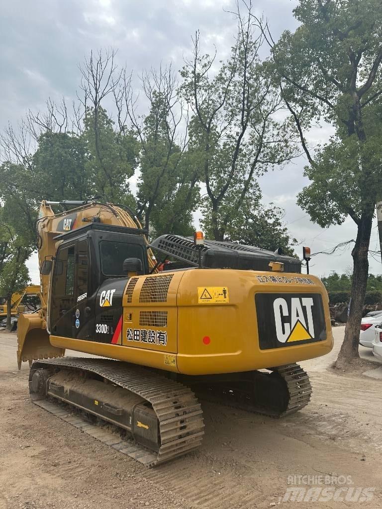 CAT CAT330D Közepes (midi) kotrók 7 t - 12 t