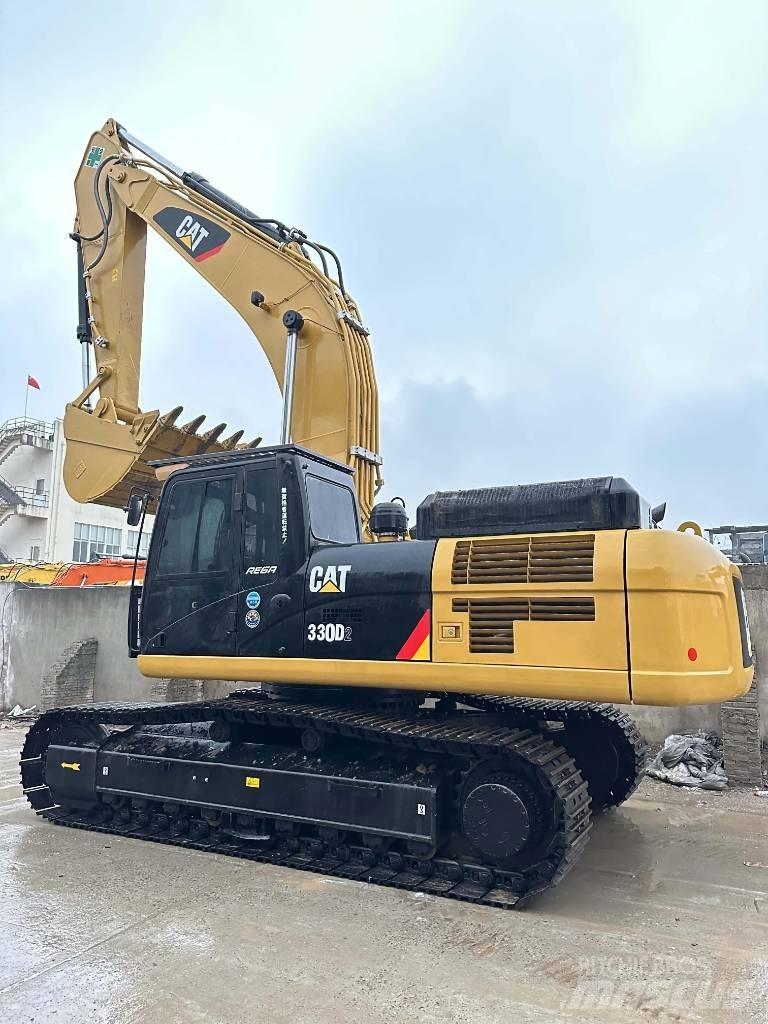 CAT 330D2 Lánctalpas kotrók