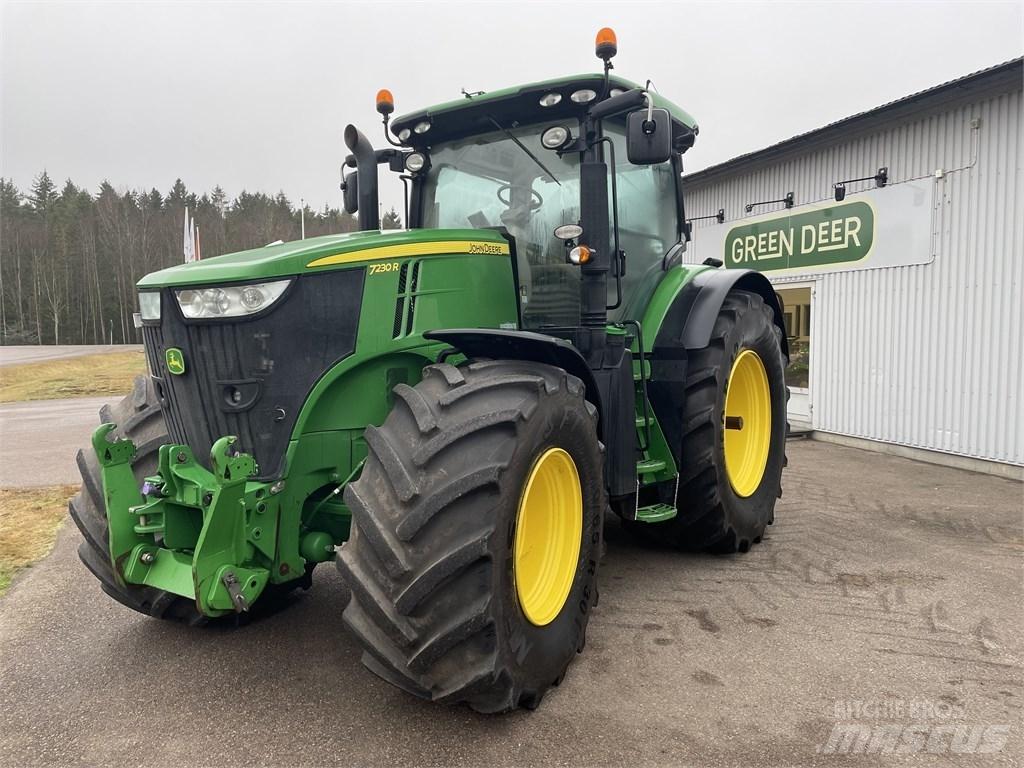 John Deere 7230R Traktorok