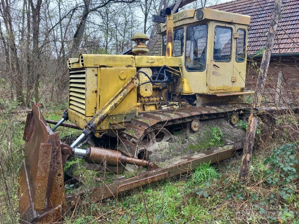 Chtz T 130 lánctalpas dózerek
