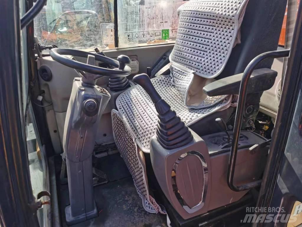 Hyundai R60W-9 Gumikerekes kotrók