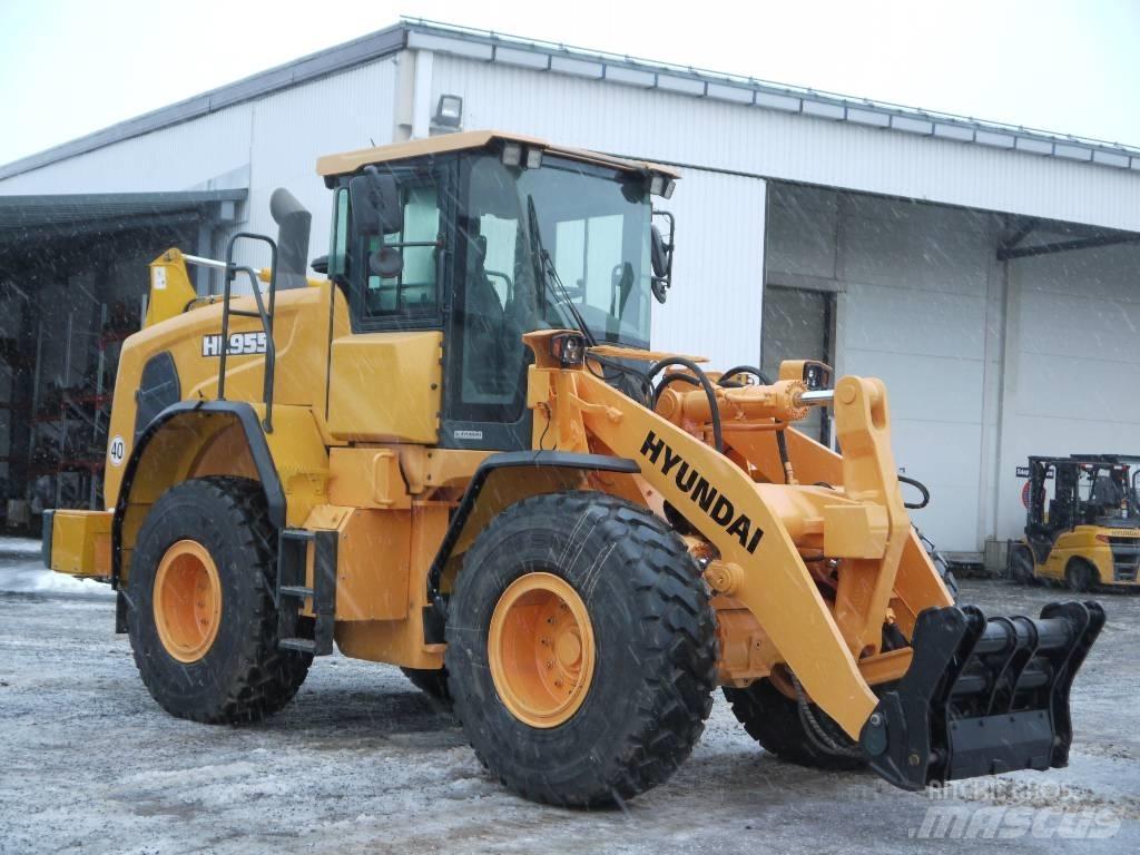 Hyundai HL 955 Gumikerekes homlokrakodók