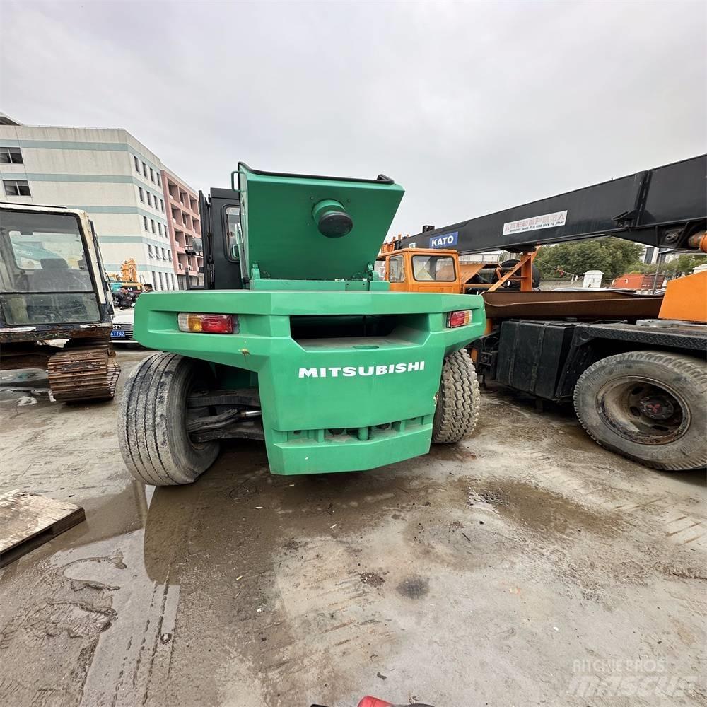 Mitsubishi FD160 Dízel targoncák