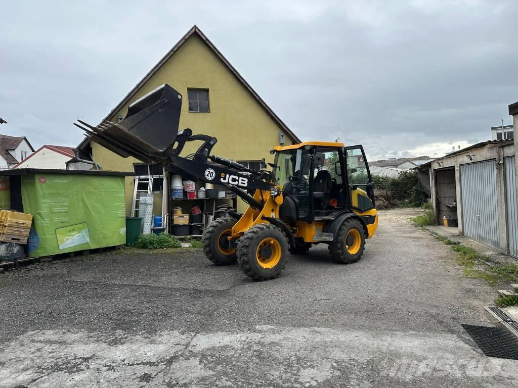 JCB 406 T 4 Gumikerekes homlokrakodók