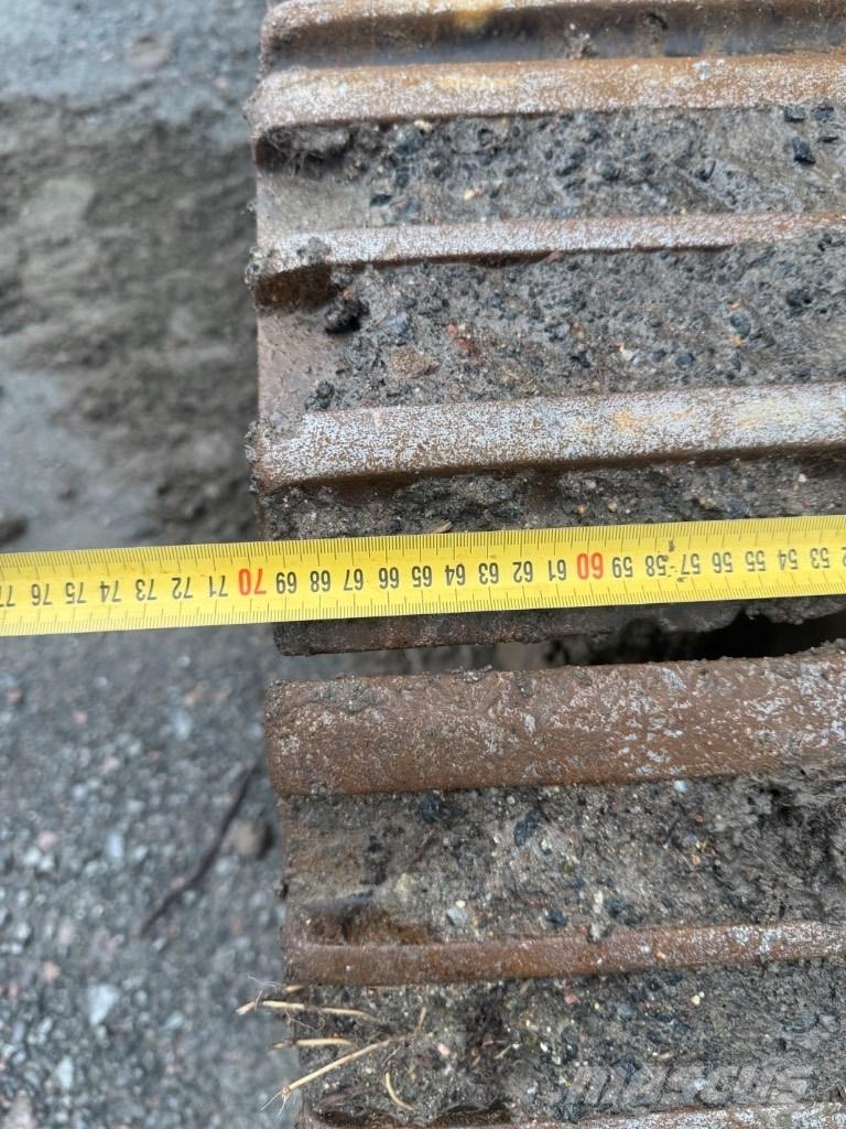 Hitachi ZX 225 USR-3 Lánctalpas kotrók