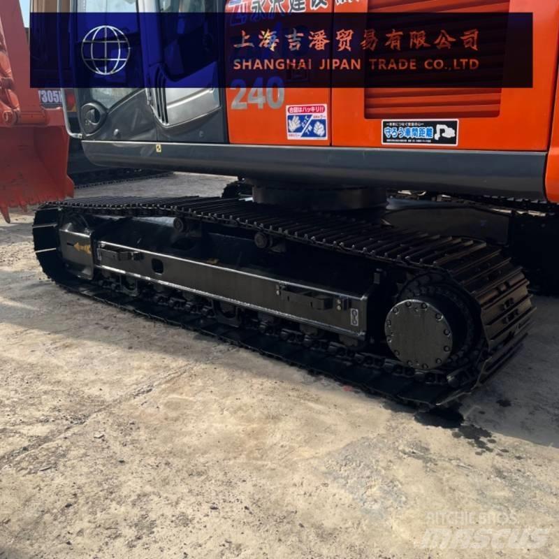 Hitachi ZX 240 Lánctalpas kotrók