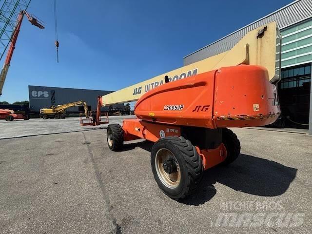 JLG 1200 SJP Teleszkópos emelők