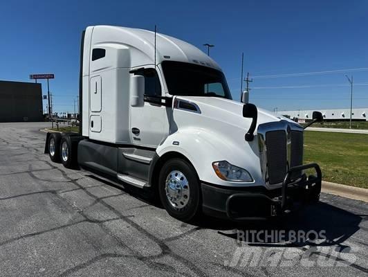 Kenworth T 680 Nyergesvontatók