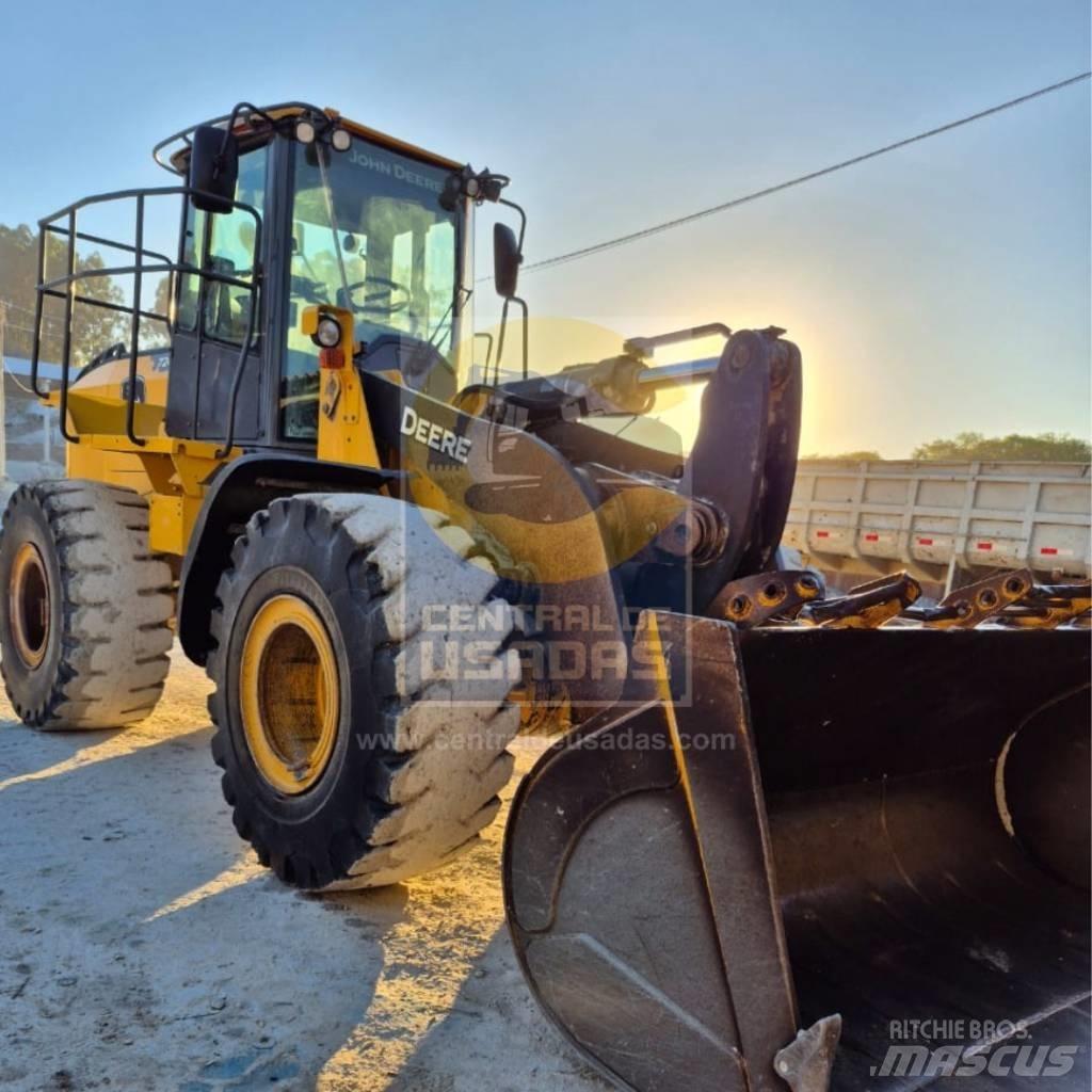John Deere 724 K Gumikerekes homlokrakodók