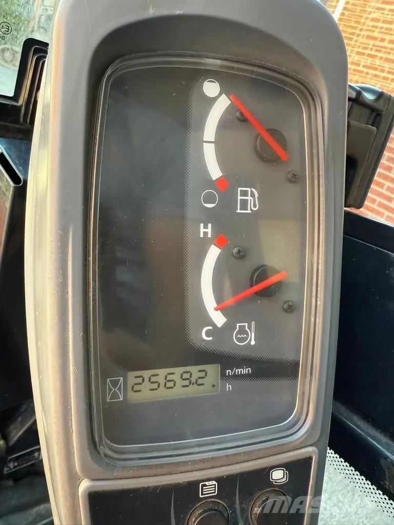 Kubota KX016-4 Mini kotrók < 7t