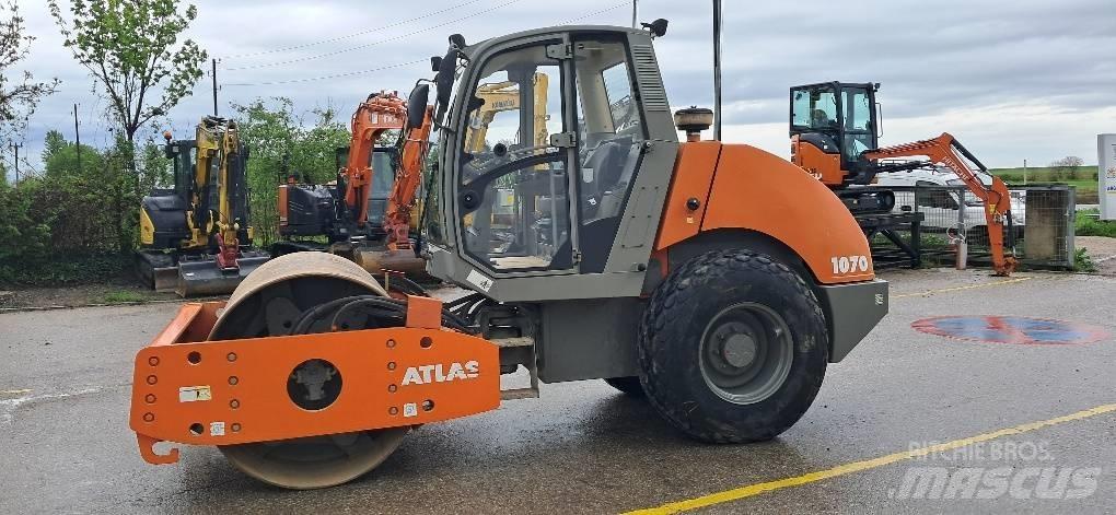 Atlas 1070 Talajtömörítő gépek