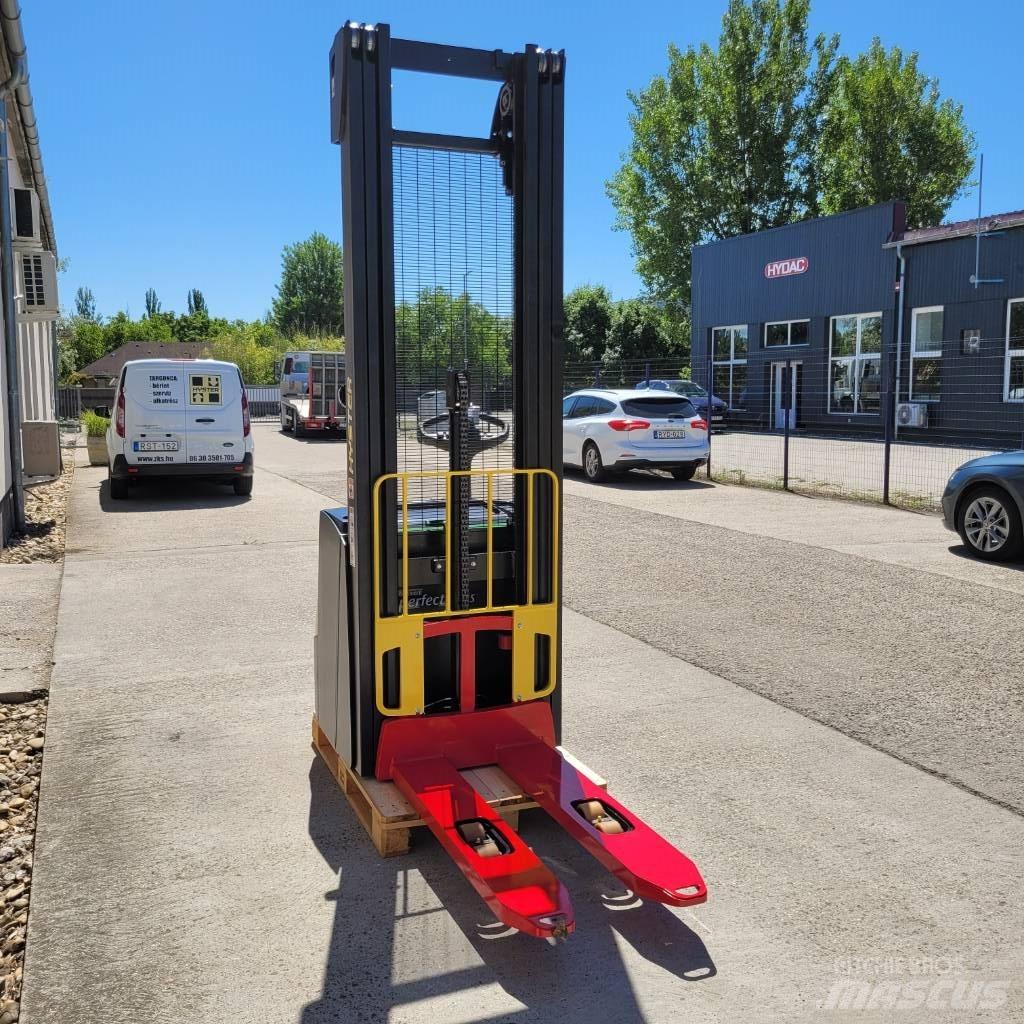 Hyster S 1.6 Gyalogkíséretű targonca