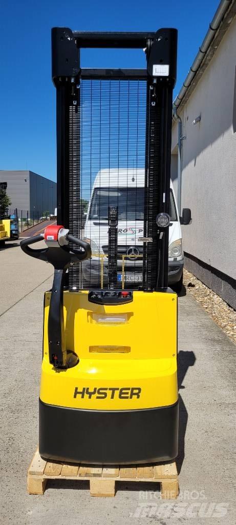 Hyster S 1.6 Gyalogkíséretű targonca