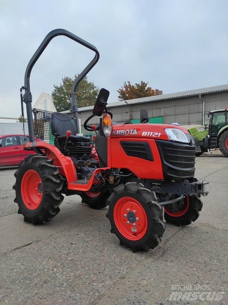 Kubota B1121 Kompakt traktorok